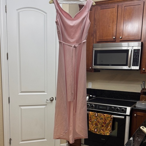 Other - Elegant Pink Sleeveless Dress